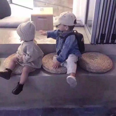 情侣头像一男一女车上图片