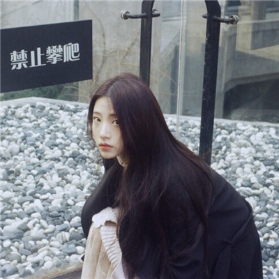 头像女生冷酷霸气
