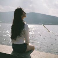 海边背影头像女大全