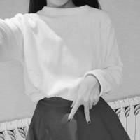 高级质感女生头像黑白配