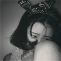 qq头像女生黑白高冷
