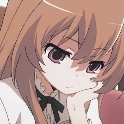 二次元少女头像梦幻异瞳