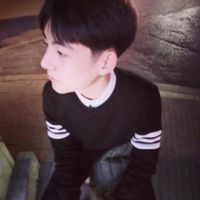 男生头像阳光帅气2023
