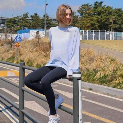 女生头像ins高级质感高冷欧美