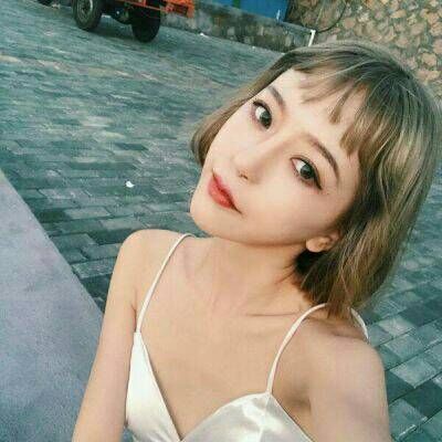 绘画女头像简约