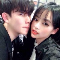 qq头像情侣版的网名