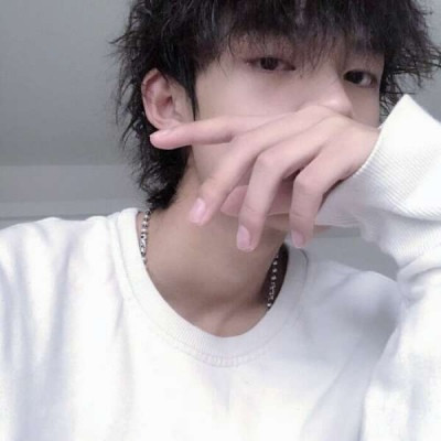 头像高级质感高冷男