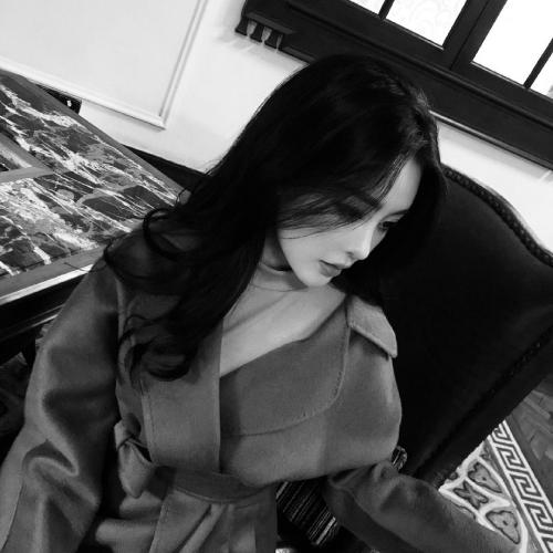 女生头像ins高级质感高冷
