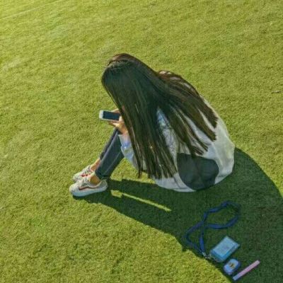 女生头像唯美图片背影