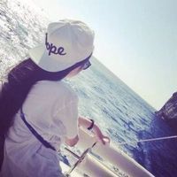 森系女生头像背影