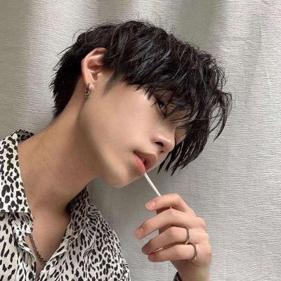 2023最火头像好看男生专用